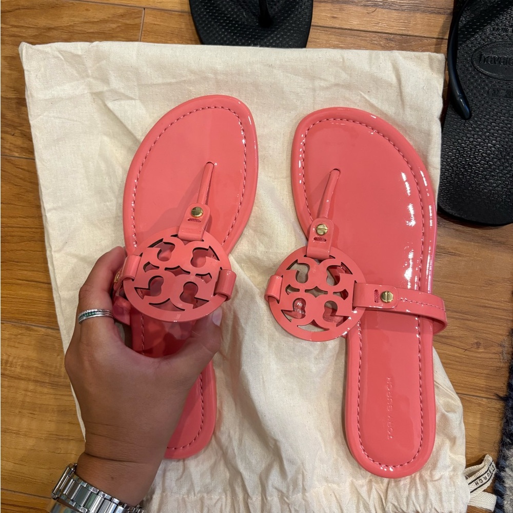Tory Burch Women's Pink Sandals - Picture 4 of 4
